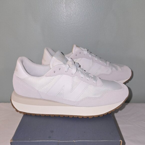 New Balance 237 Running Shoe,in Grey/White, Women's Size 6.5/Men's 5, New in Box - Picture 2 of 9